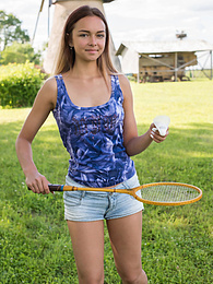 KiloPics presents: This hot busty babe shows every inch of her perfect body in the park with a great smile